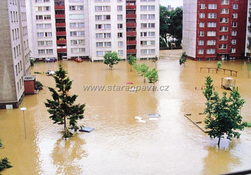 1997 (34).jpg - Povodně 1997 - Ulice Ant.Sovy